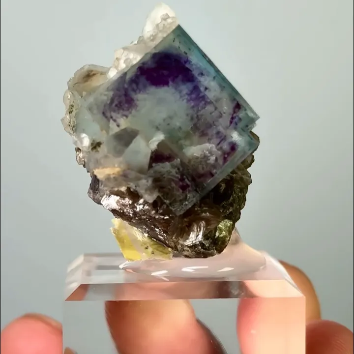 Natural Blue Phantom Fluorite & Calcite,Mineral Specimen:Yaogangxian,Hunan (25*20*30mm) - image 3
