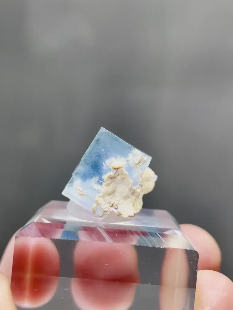Natural Blue Phantom Fluorite comes from Yindu,Inner Mongolia 15*15*10MM - image 5