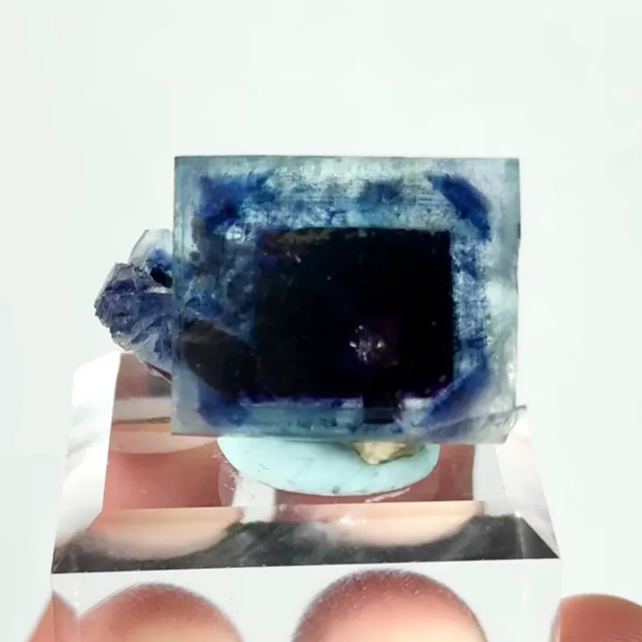 Natural Blue Phantom Fluorite, Mineral Specimen: Yindu,Inner Mongolia (25*15*15MM) image