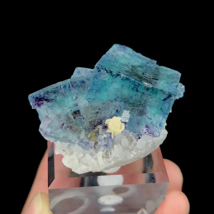 Natural Blue Phantom Fluorite, Mineral Specimen:Yindu,Inner Mongolia (55*35*30MM) - image 2