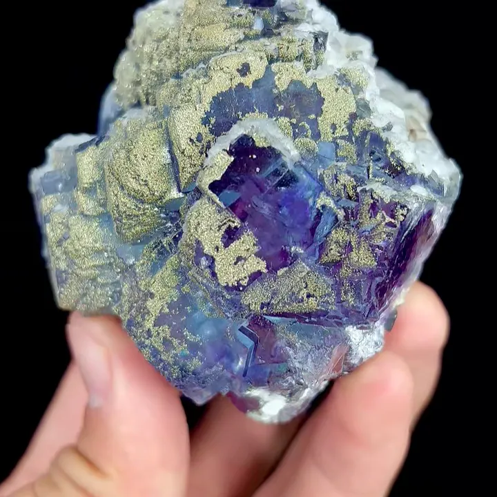 Natural Blue Phantom Fluorite with Calcite and Pyrite, Mineral Specimen:Yaogangxian,Hunan (60*60*60MM) - image 3
