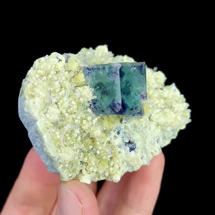 Natural Blue Phantom Fluorite with Mica and Quartz, Mineral Specimen: Inner Mongolia,China (70*50*35MM) image