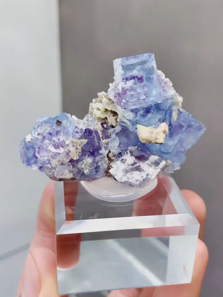 Natural Blue Purple Cubic Fluorite comes from Yaogangxian,Hunan 60*27*35MM - image 4