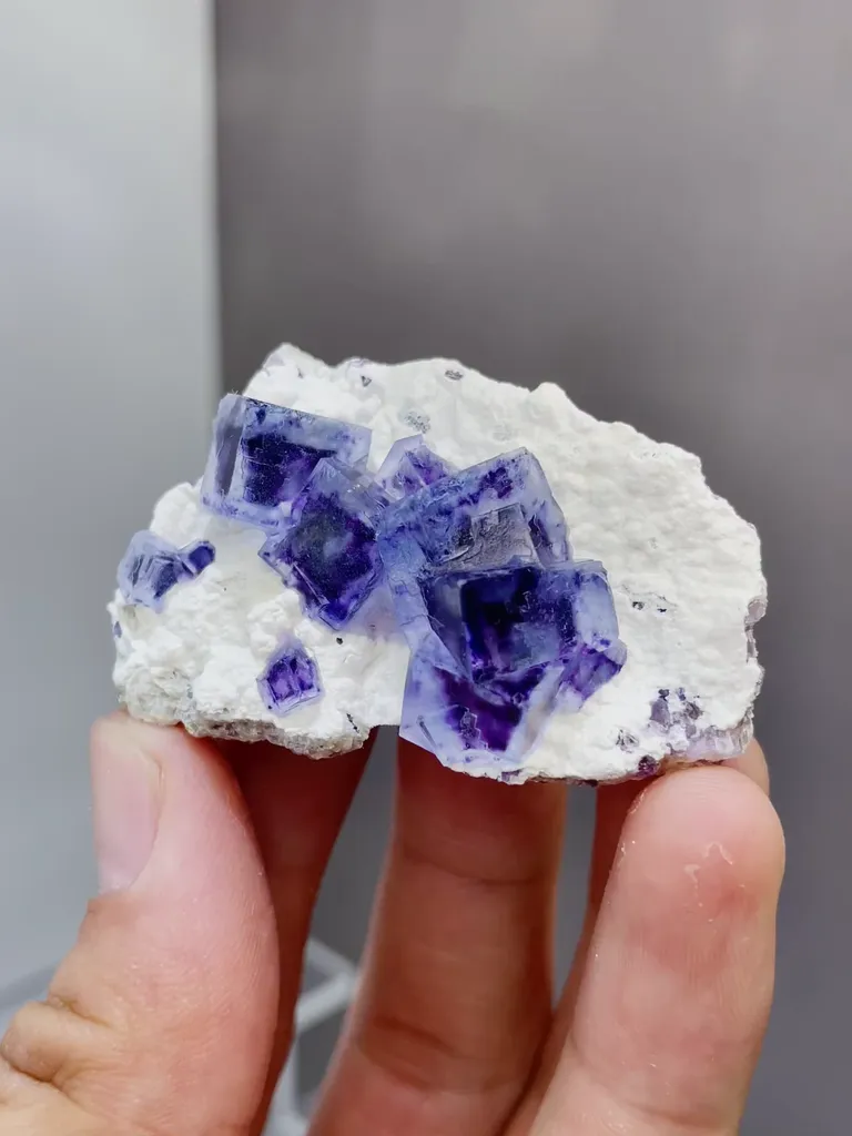 Natural Blue Purple Cubic Fluorite comes from Yindu,Inner Mongolia 50*15*30MM image