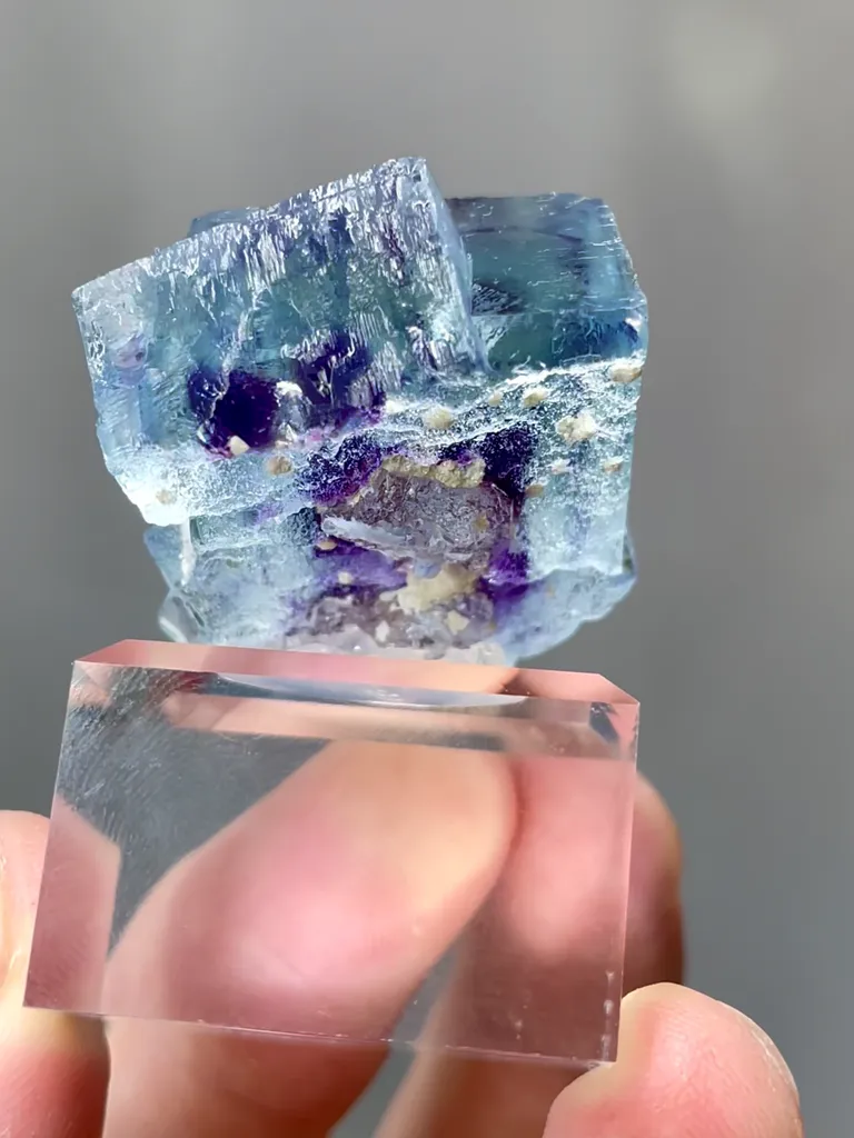 Natural Blue Purple Cubic Phantom Fluorite comes from Yindu,Neimenggu 25*35*20MM - image 3