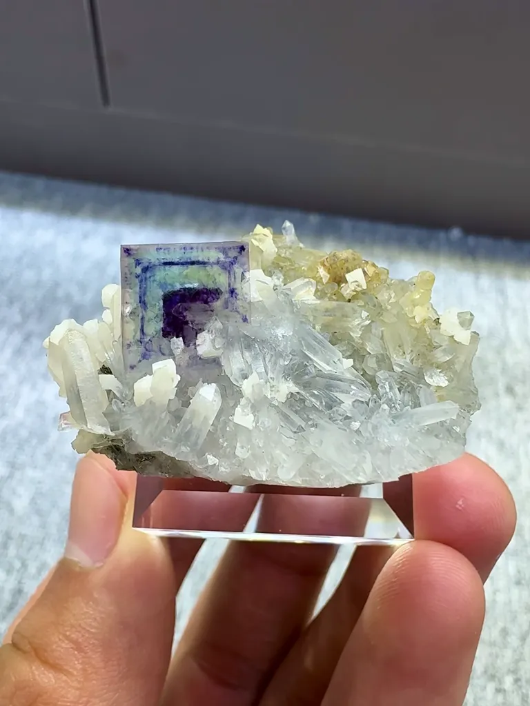Natural Blue Purple Phantom Fluorite  and Crystal Coexist comes from Yaogangxian,Hunan 35*25*15MM - image 5