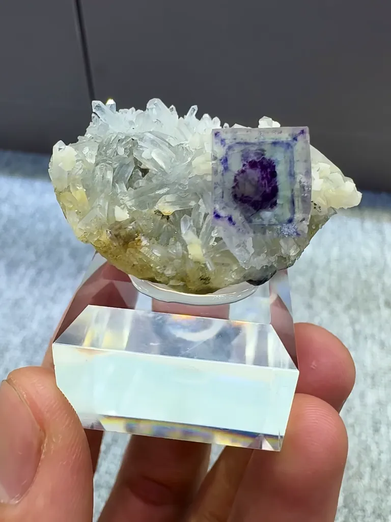Natural Blue Purple Phantom Fluorite  and Crystal Coexist comes from Yaogangxian,Hunan 35*25*15MM image
