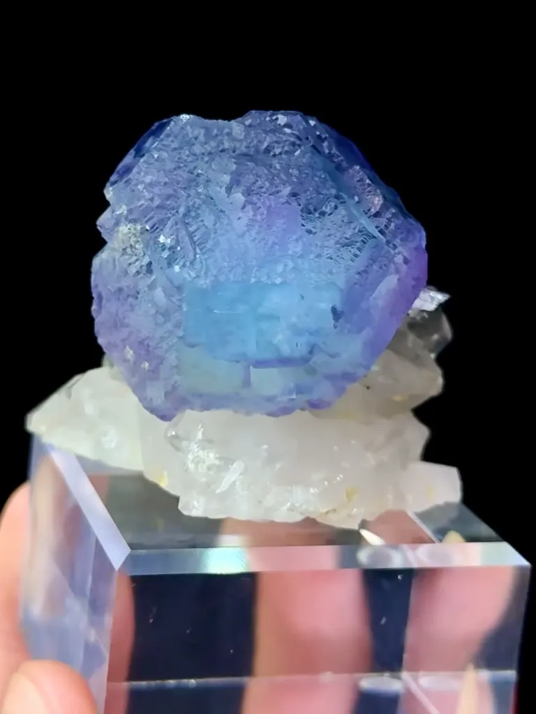 Natural Blue Purple Phantom Fluorite and Crystal Coexist with Wolframite comes from Yaogangxian,Hunan 45*35*45MM - image 3
