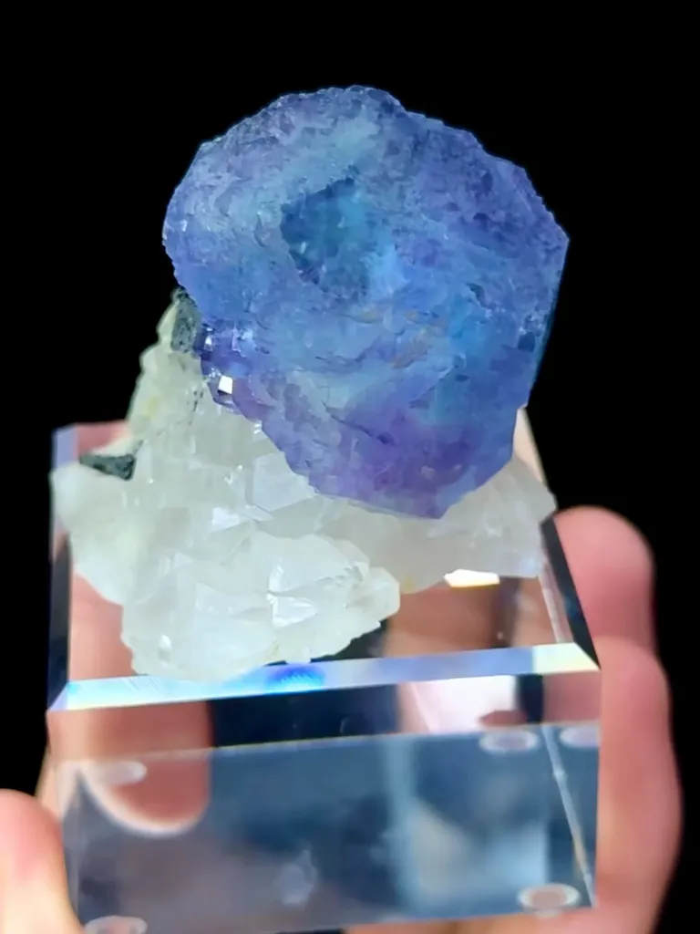 Natural Blue Purple Phantom Fluorite and Crystal Coexist with Wolframite comes from Yaogangxian,Hunan 45*35*45MM - image 4