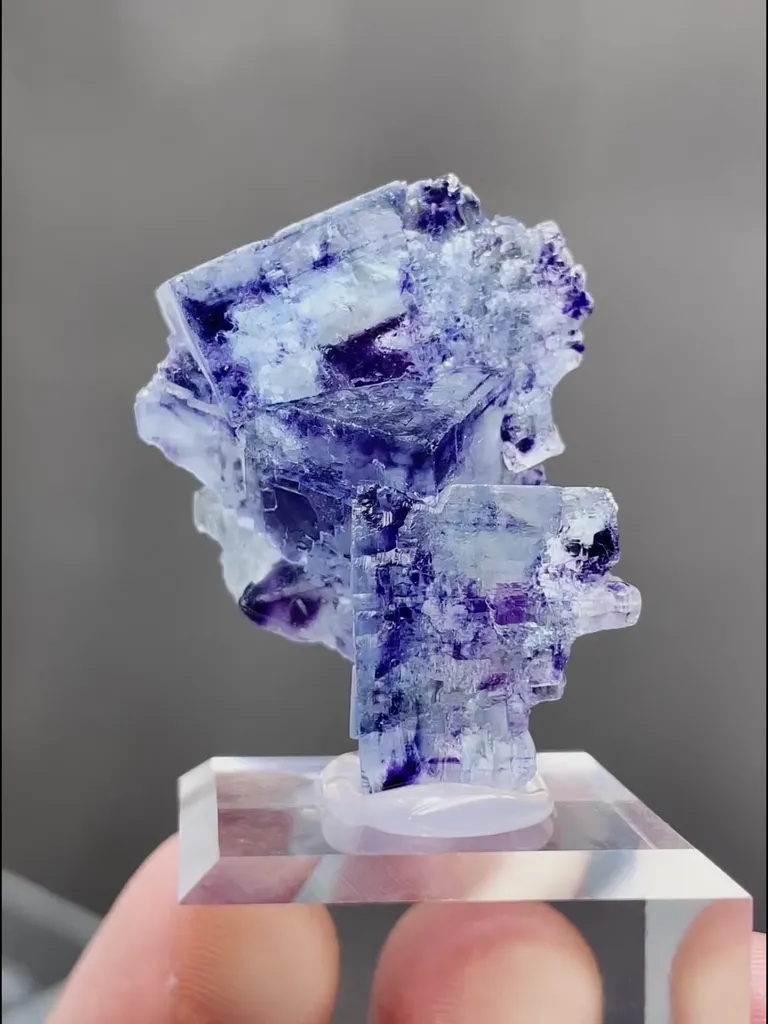 Natural Blue Purple Phantom Fluorite and Flaky Calcite coexist comes from Yindu,Inner Mongolia 25*15*30MMMM image