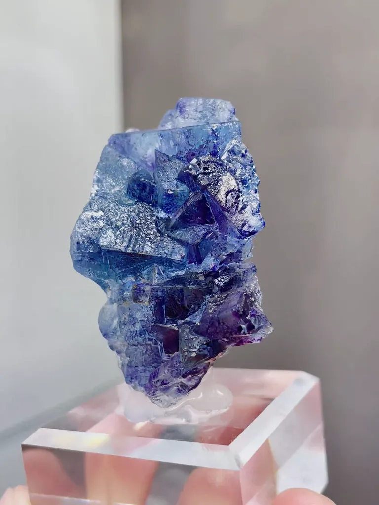 Natural Blue Purple Phantom Fluorite and Mica coexist comes from Yindu,Inner Mongolia 30*25*50MM image