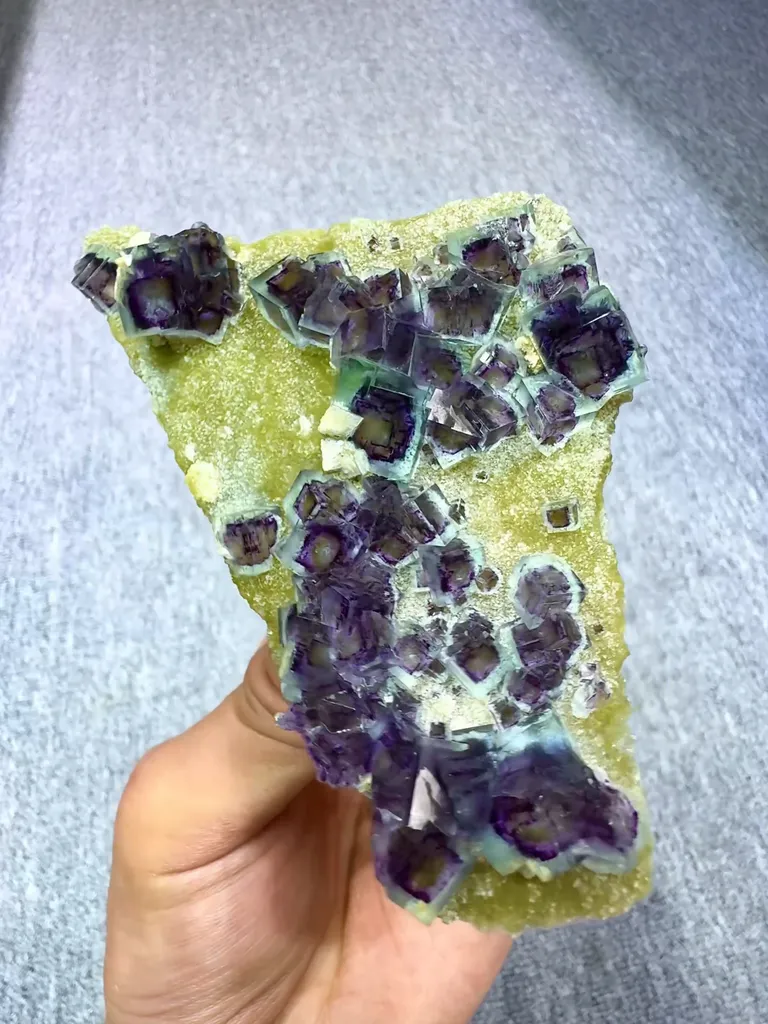 Natural Blue Purple Phantom Fluorite and Mica Coexist comes from Yindu,Neimenggu 110*60*20MM - image 8