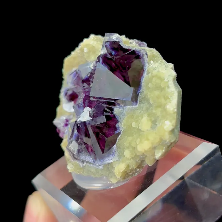 Natural Blue Purple Phantom Fluorite and Mica, Mineral Specimen: Inner Mongolia,China (50*30*15MM) image