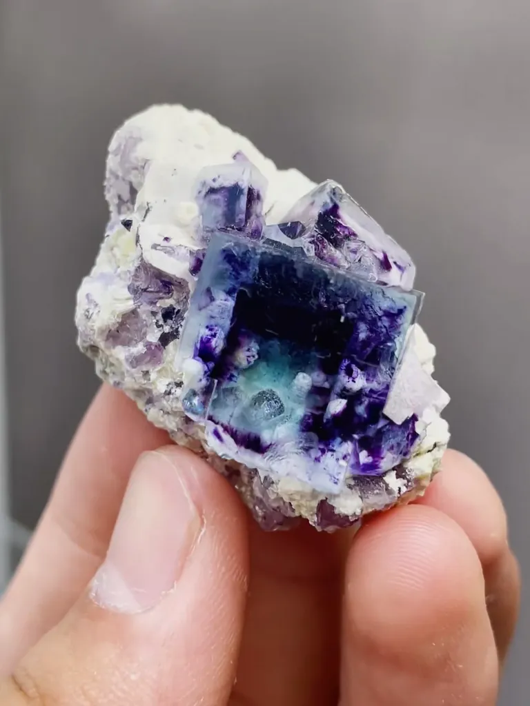 Natural Blue Purple Phantom Fluorite coexists with Mica comes from Yindu,Inner Mongolia 40*20*26MM - image 2