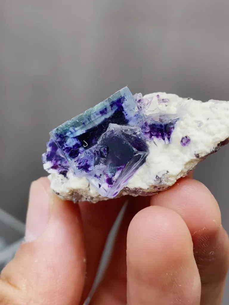 Natural Blue Purple Phantom Fluorite coexists with Mica comes from Yindu,Inner Mongolia 40*20*26MM image