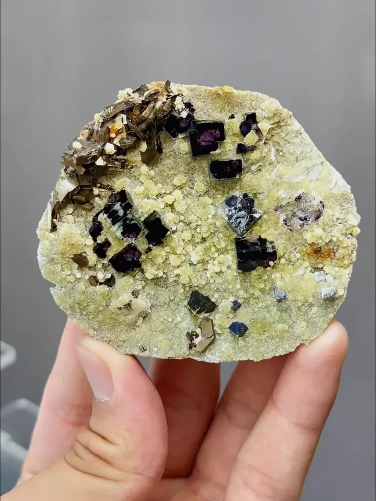 Natural Blue Purple Phantom Fluorite coexists with Mica comes from Yindu,Neimenggu 70*15*60MM - image 5