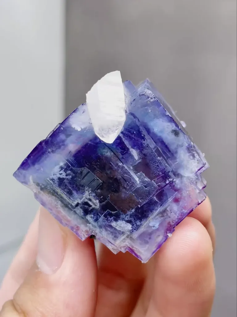 Natural Blue Purple Phantom Fluorite coexists with Quartz comes from Yaogangxian,Hunan 30*30*35MM - image 2