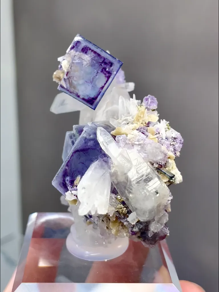 Natural Blue Purple Phantom Fluorite coexists with Quartz comes from Yaogangxian,Hunan 50*50*30MM image
