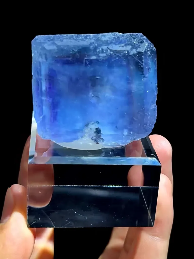 Natural Blue Purple Phantom Fluorite comes from Fujian 45*40*40MM - image 3