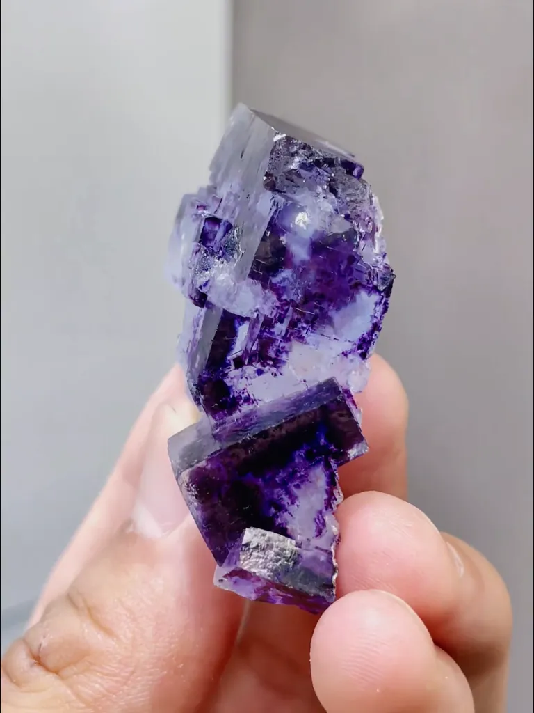 Natural Blue Purple Phantom Fluorite comes from Yaogangxian,Hunan 28*40*17MM - image 2