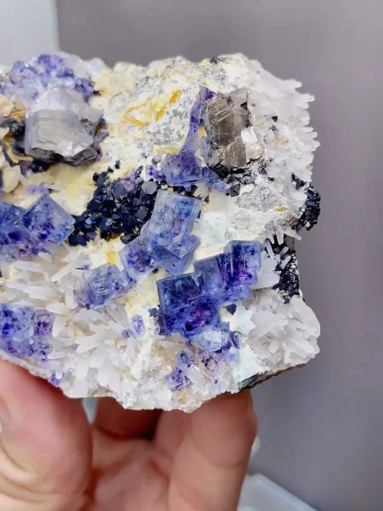 Natural Blue Purple Phantom Fluorite comes from Yindu, Inner Mongolia 80*25*70MM - image 5