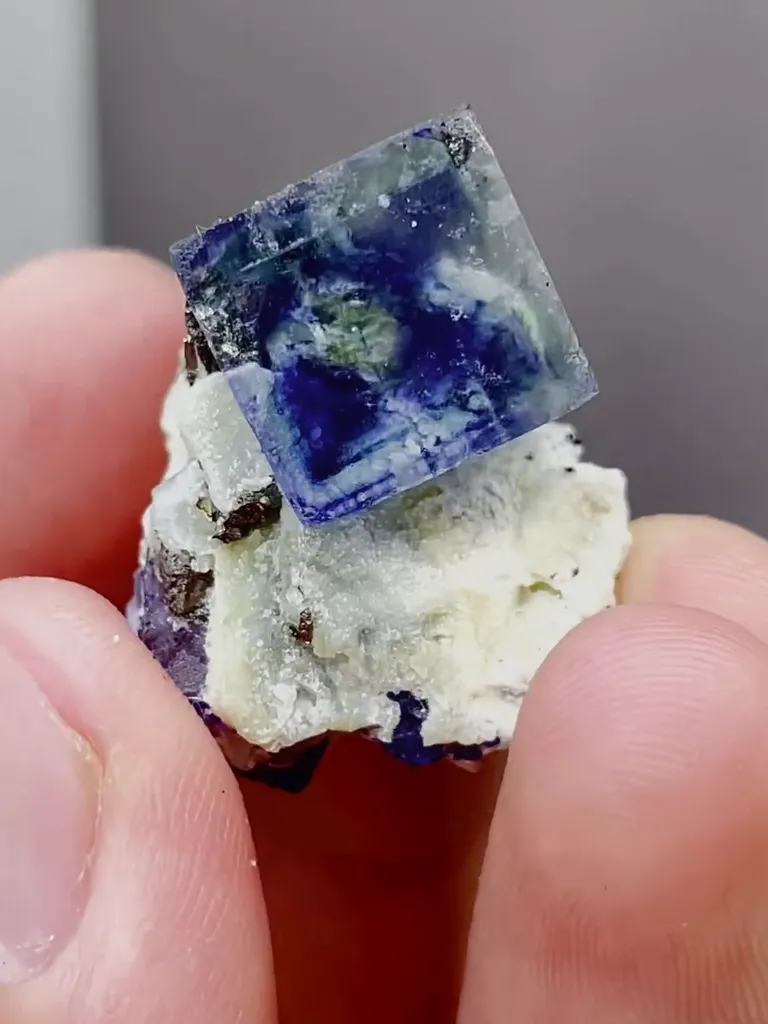 Natural Blue Purple Phantom Fluorite comes from Yindu,Inner Mongolia 15*25*15MM - image 2