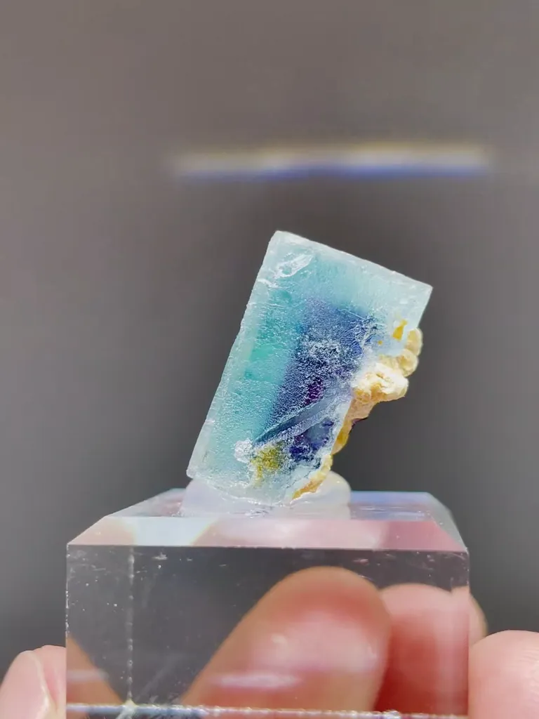 Natural Blue Purple Phantom Fluorite comes from Yindu,Inner Mongolia 18*14*20MM - image 3