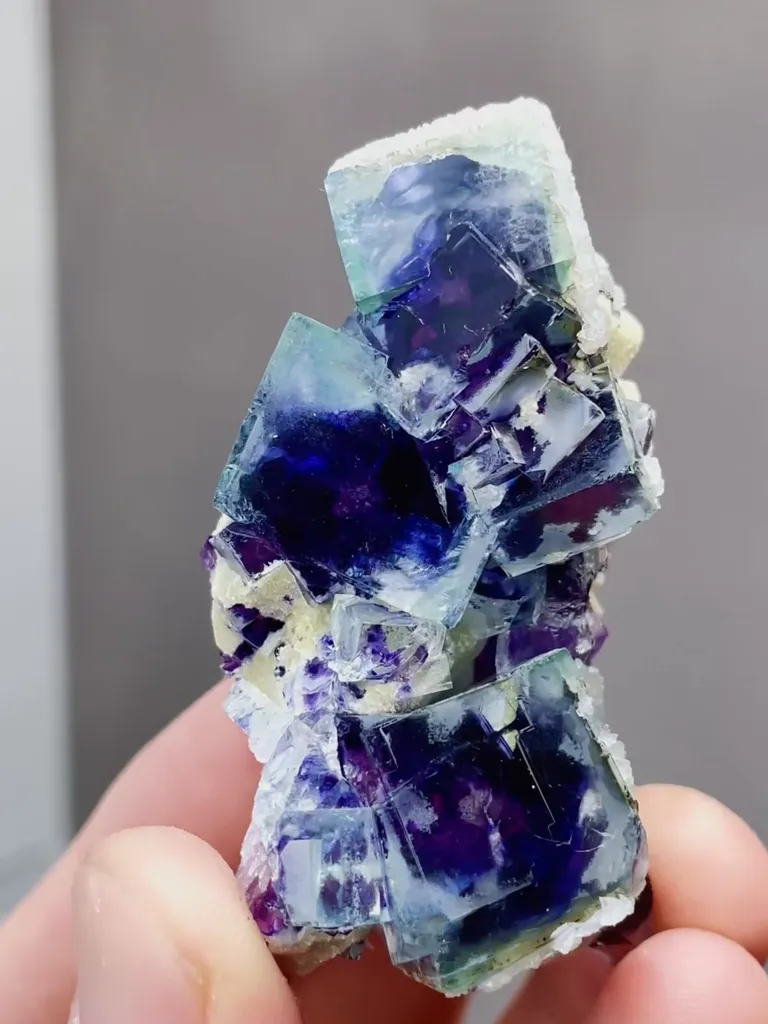 Natural Blue Purple Phantom Fluorite comes from Yindu,Inner Mongolia 25*55*15MM image