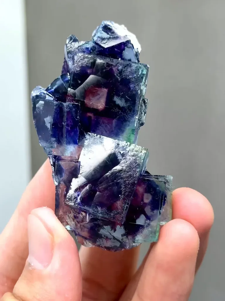 Natural Blue Purple Phantom Fluorite comes from Yindu,Inner Mongolia 30*63*13MM - image 4