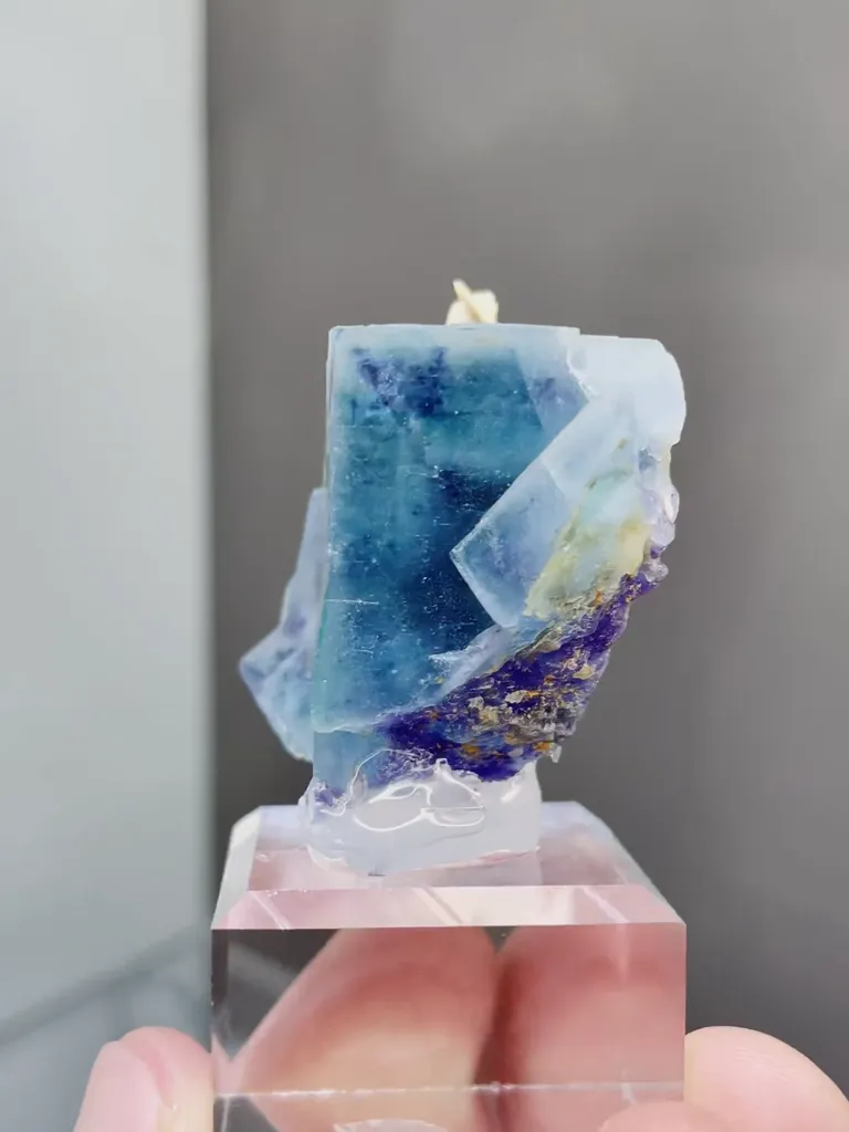 Natural Blue Purple Phantom Fluorite comes from Yindu,Inner Mongolia 35*20*30MM - image 2