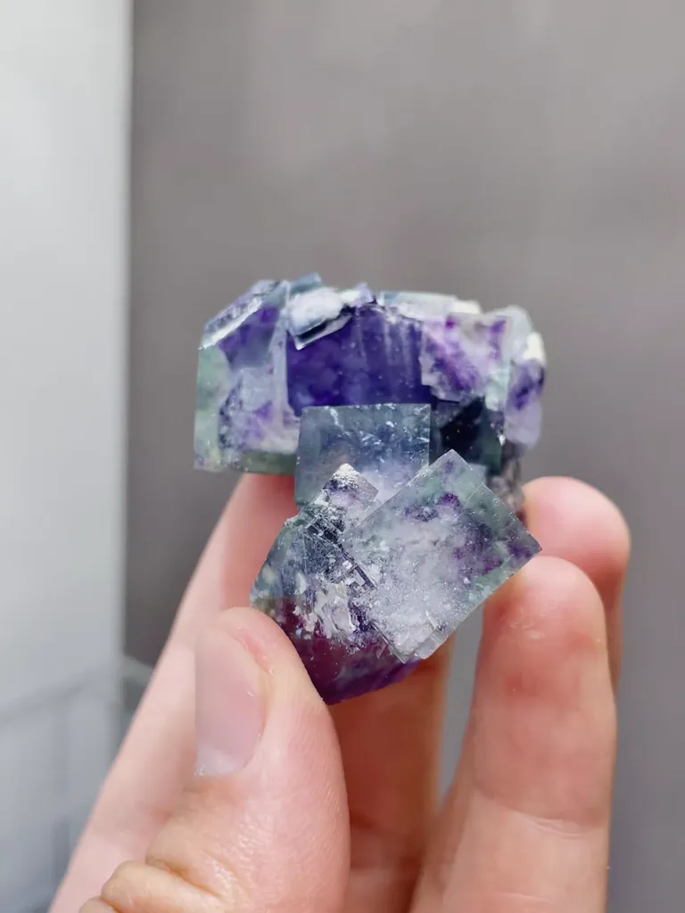 Natural Blue Purple Phantom Fluorite comes from Yindu,Inner Mongolia 35*20*50MM image