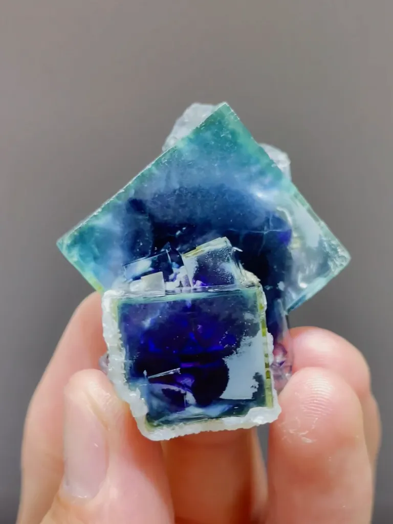 Natural Blue Purple Phantom Fluorite comes from Yindu,Inner Mongolia 39*25*40MM - image 5