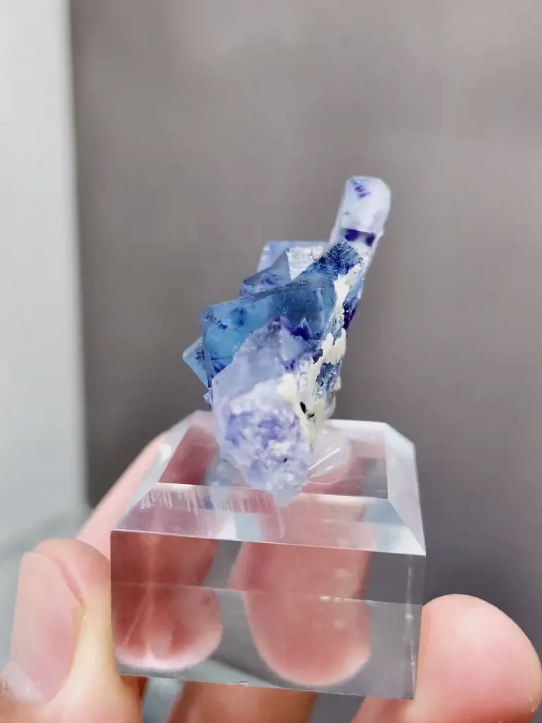 Natural Blue Purple Phantom Fluorite comes from Yindu,Inner Mongolia 45*15*22MM - image 5