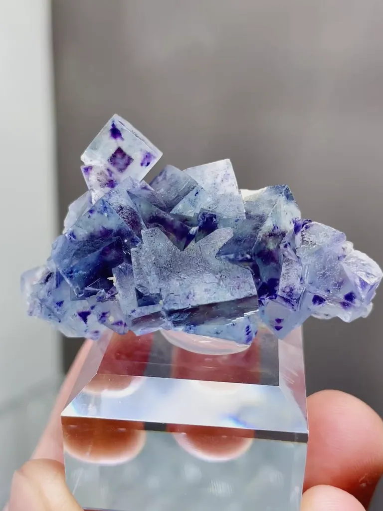 Natural Blue Purple Phantom Fluorite comes from Yindu,Inner Mongolia 45*15*22MM image