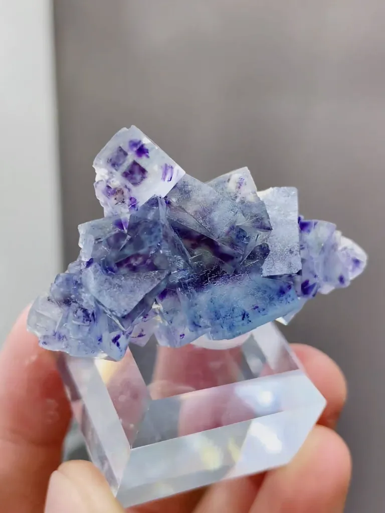 Natural Blue Purple Phantom Fluorite comes from Yindu,Inner Mongolia 45*15*22MM - image 3