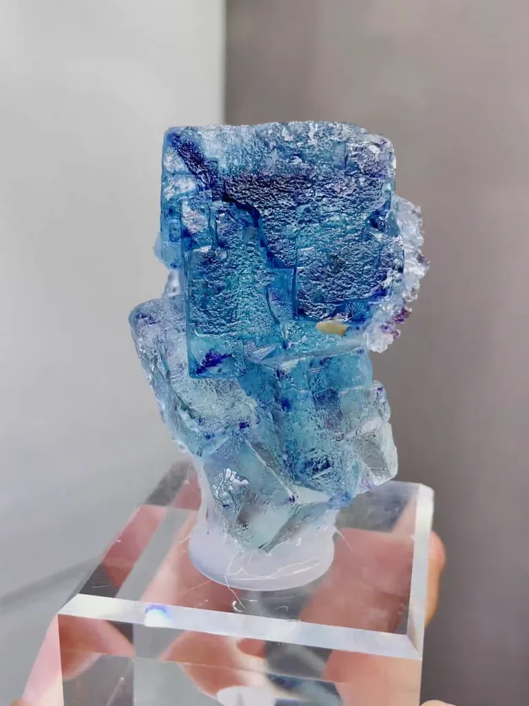 Natural Blue Purple Phantom Fluorite comes from Yindu,Inner Mongolia 45*35*55MM - image 5