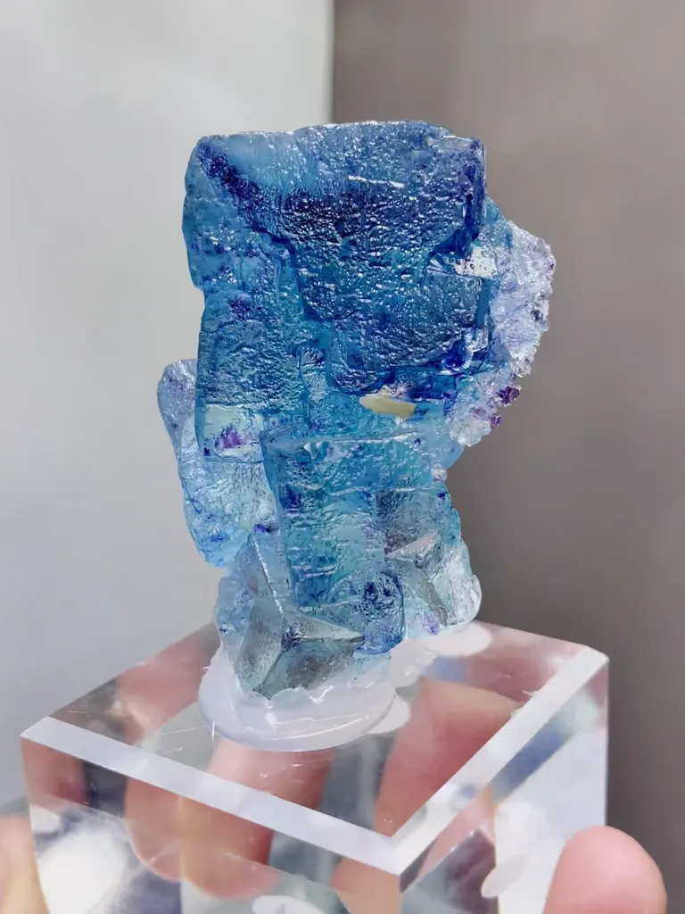 Natural Blue Purple Phantom Fluorite comes from Yindu,Inner Mongolia 45*35*55MM image
