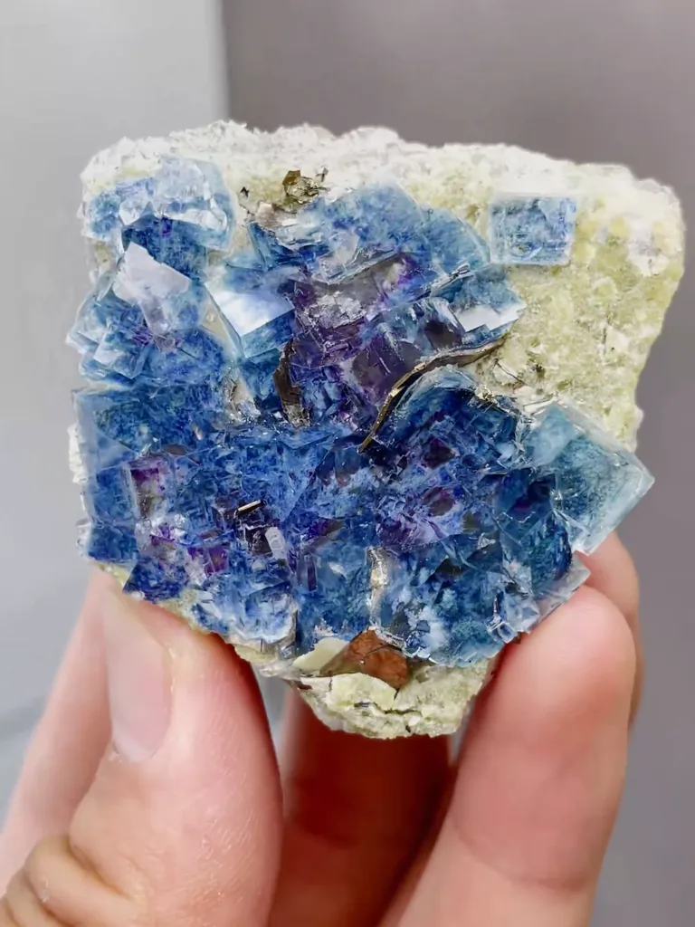 Natural Blue Purple Phantom Fluorite comes from Yindu,Inner Mongolia 50*19*50MM - image 2