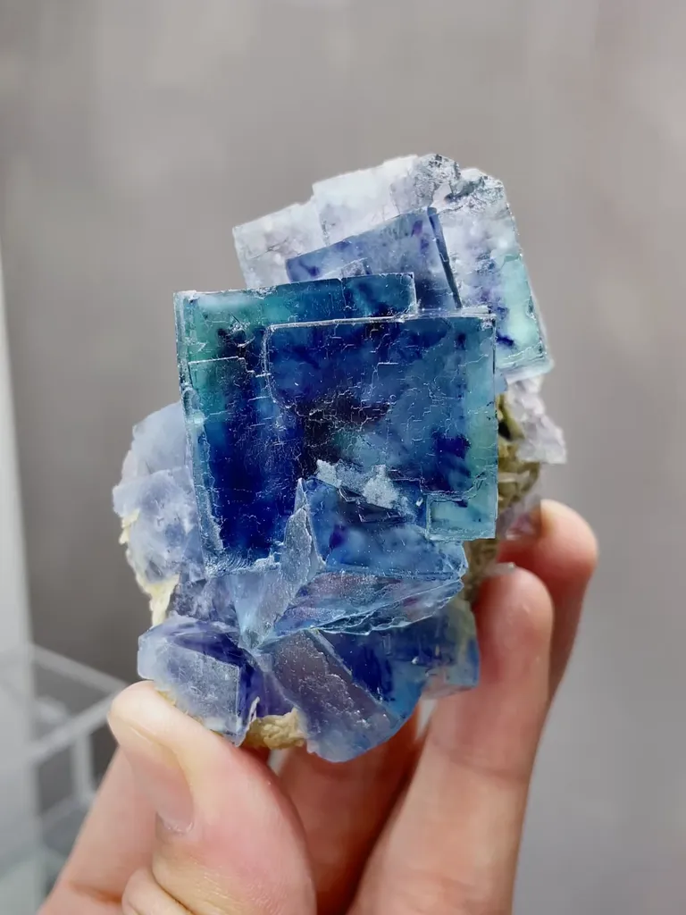 Natural Blue Purple Phantom Fluorite comes from Yindu,Inner Mongolia 70*40*65MM - image 4