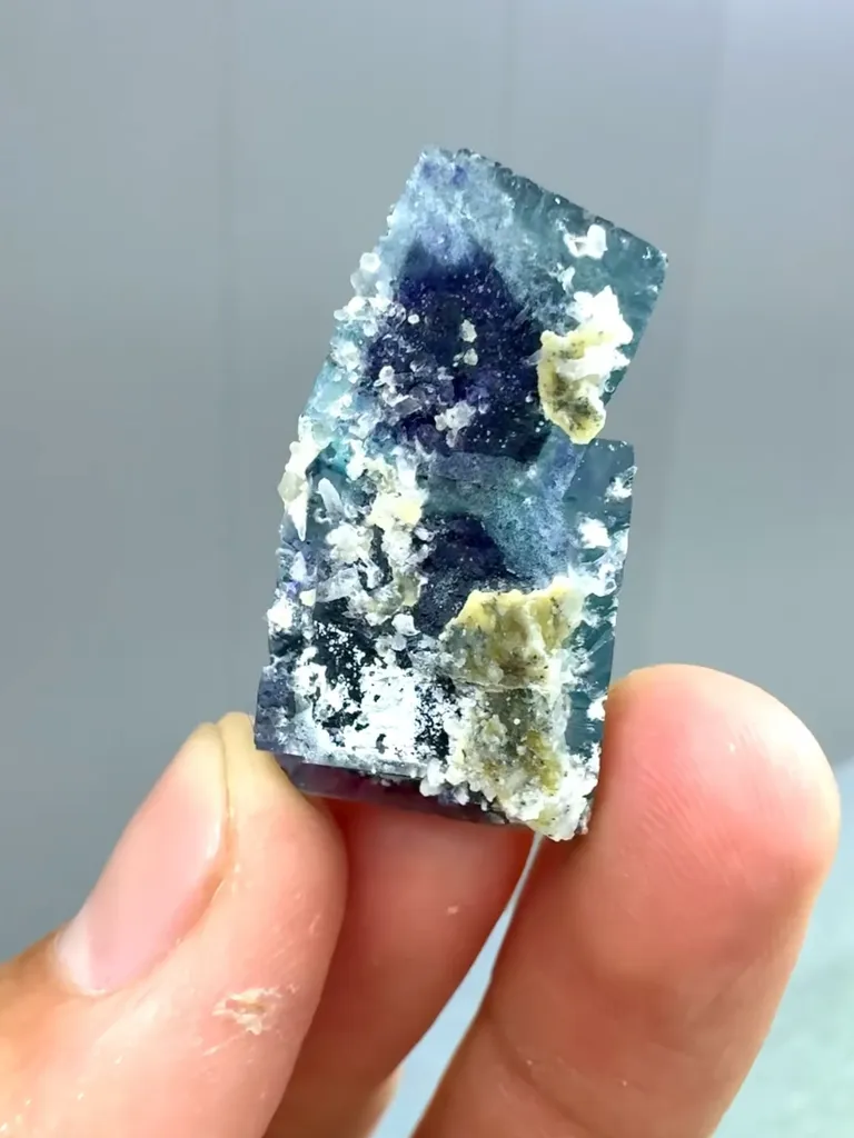 Natural Blue Purple Phantom Fluorite comes from Yindu,Neumenggu 27*16*13MM image