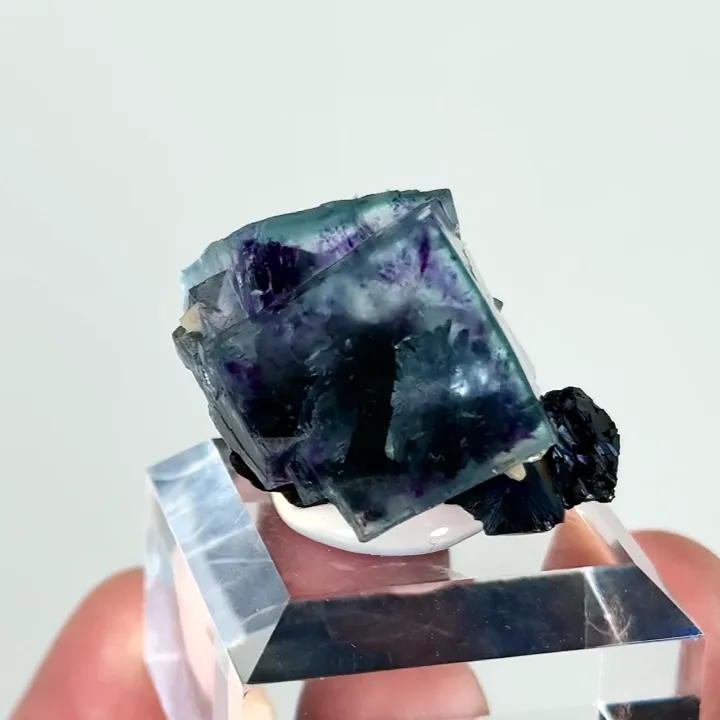 Natural Blue Purple Phantom Fluorite, Mineral Specimen: Inner Mongolia,China (25*25*20MM) - image 2