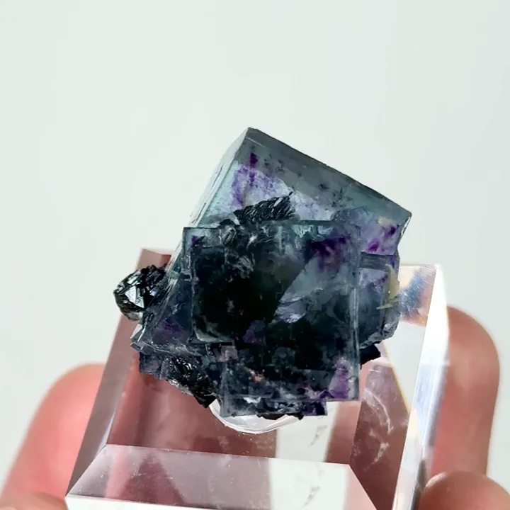 Natural Blue Purple Phantom Fluorite, Mineral Specimen: Inner Mongolia,China (25*25*20MM) - image 3