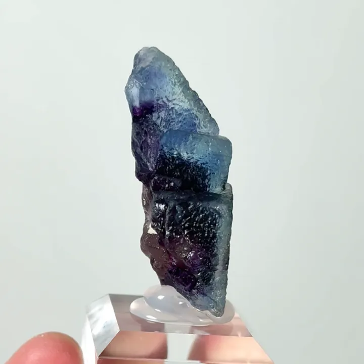 Natural Blue Purple Phantom Fluorite, Mineral Specimen: Yindu,Inner Mongolia (30*15*40MM) image