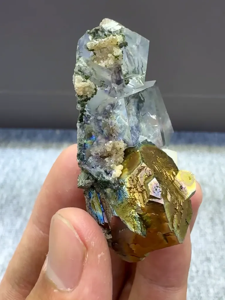 Natural Blue Transparent Cubic Fluorite comes from Yaogangxian,Hunan 50*35*20MM - image 3