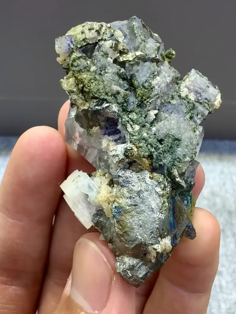 Natural Blue Transparent Cubic Fluorite comes from Yaogangxian,Hunan 50*35*20MM - image 4