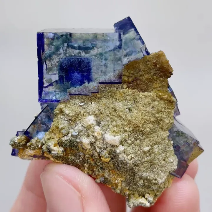 Natural Blue Transparent Cubic Fluorite, Mineral Specimen: Yaogangxian,Hunan (45*45*20mm) - image 6