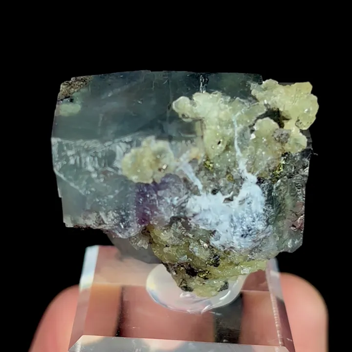 Natural Blue Transparent Cubic Fluorite, Mineral Specimen:Yaogangxian,Hunan (30*30*35MM) - image 4