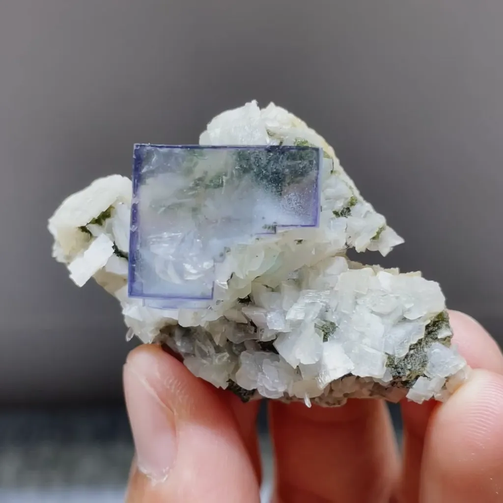 Natural Blue Transparent Fluorite and Dolomite Symbiosis comes from Yaogangxian,Hunan 50*35*20MM image