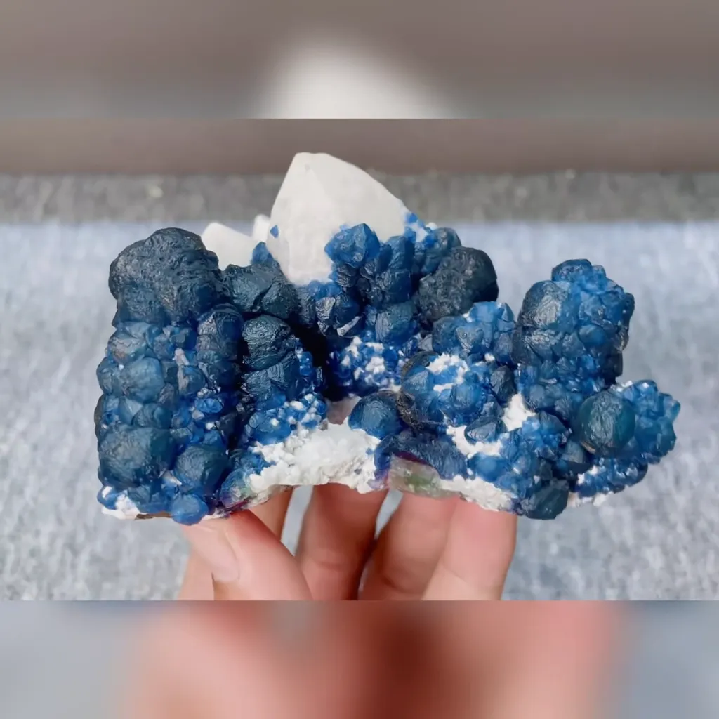 Natural Blueberry Fluorite and Quartz Symbiosis comes from Inner Mongolia,China 100*75*60MM - image 3