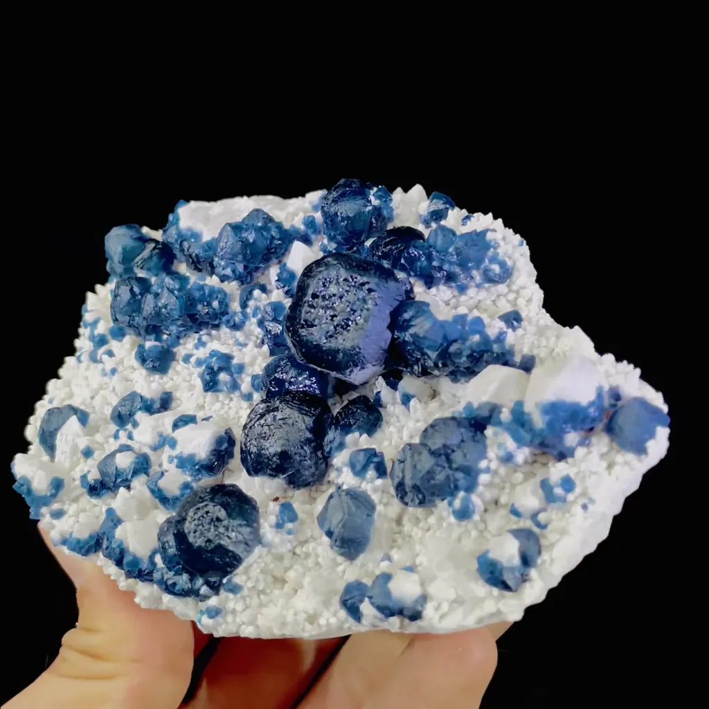 Natural Blueberry Fluorite and Quartz Symbiosis comes from Inner Mongolia,China 115*75*40MM - image 2